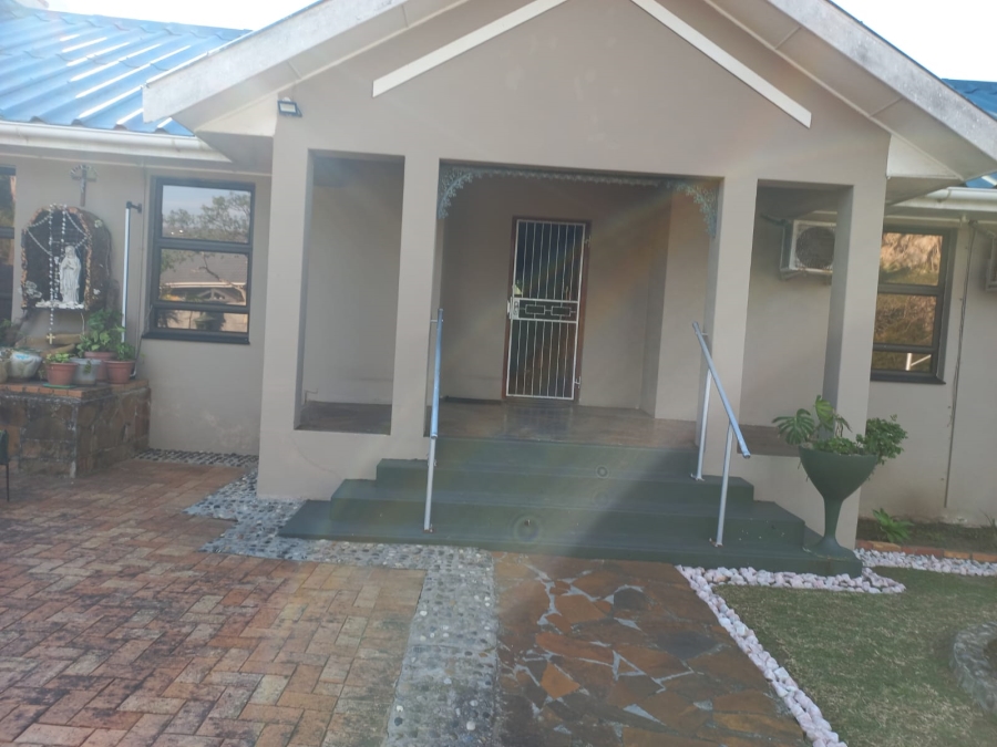 4 Bedroom Property for Sale in Gonubie Eastern Cape